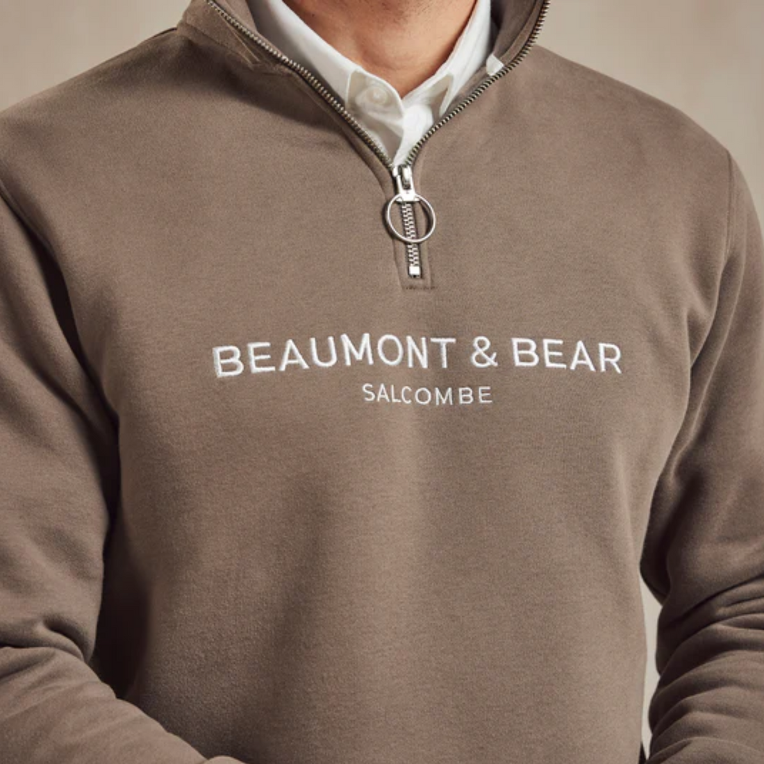 Kingswear Unisex Quarter Zip Otter