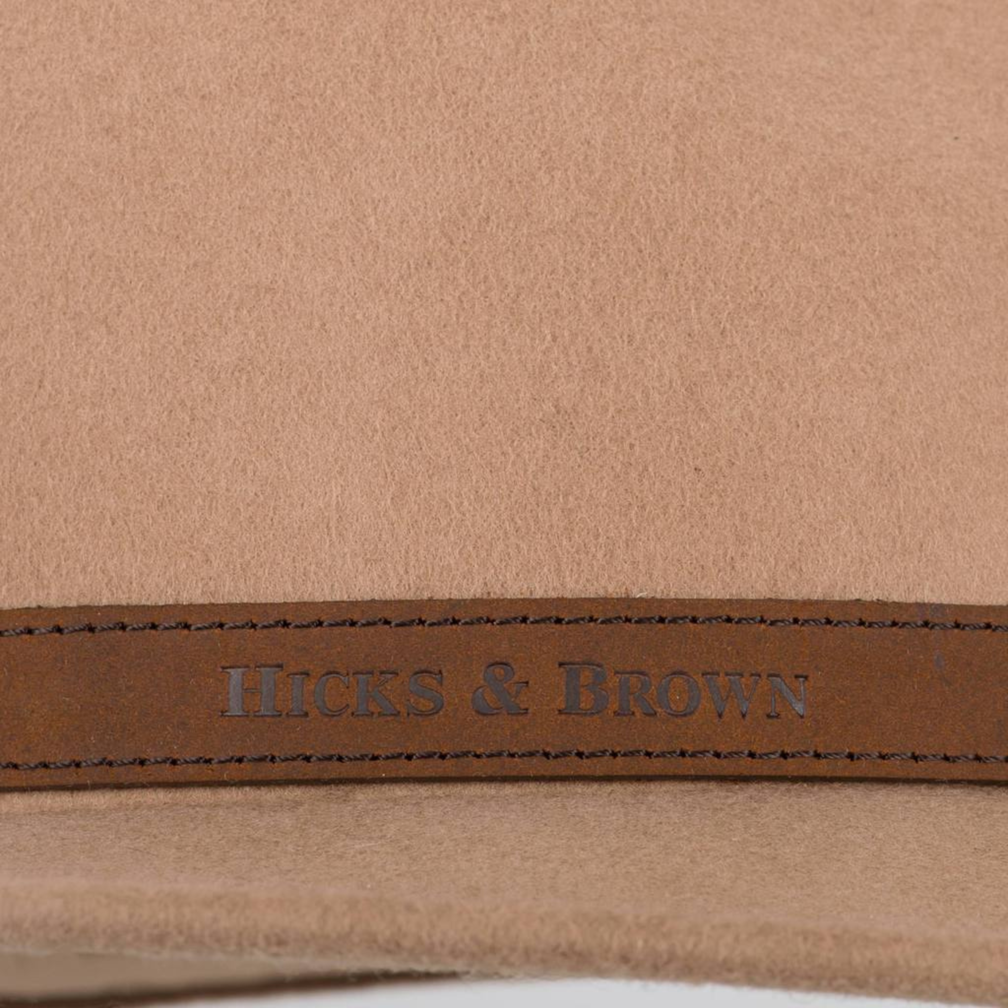 Suffolk Fedora In Camel (Bronze Feather)