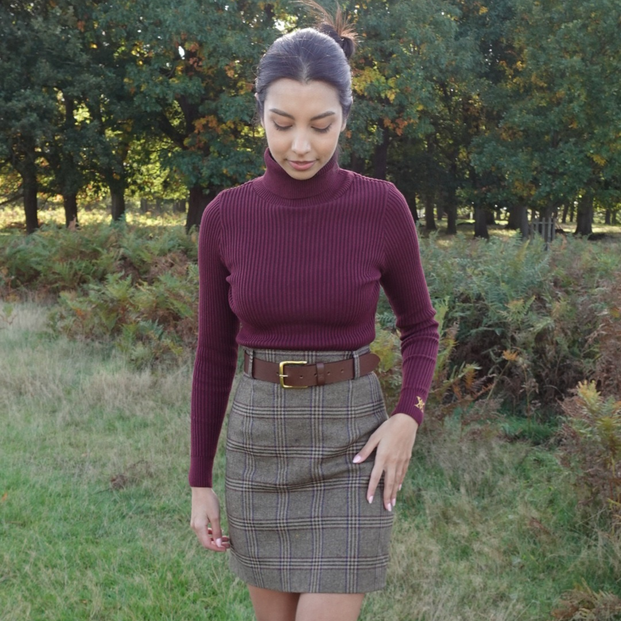 Elizabeth Roll Neck Maroon