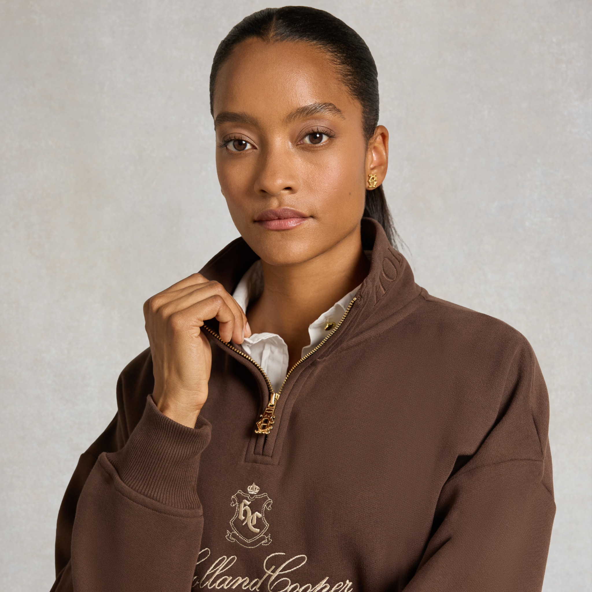 Essential Relaxed Quarter Zip Sweat Walnut