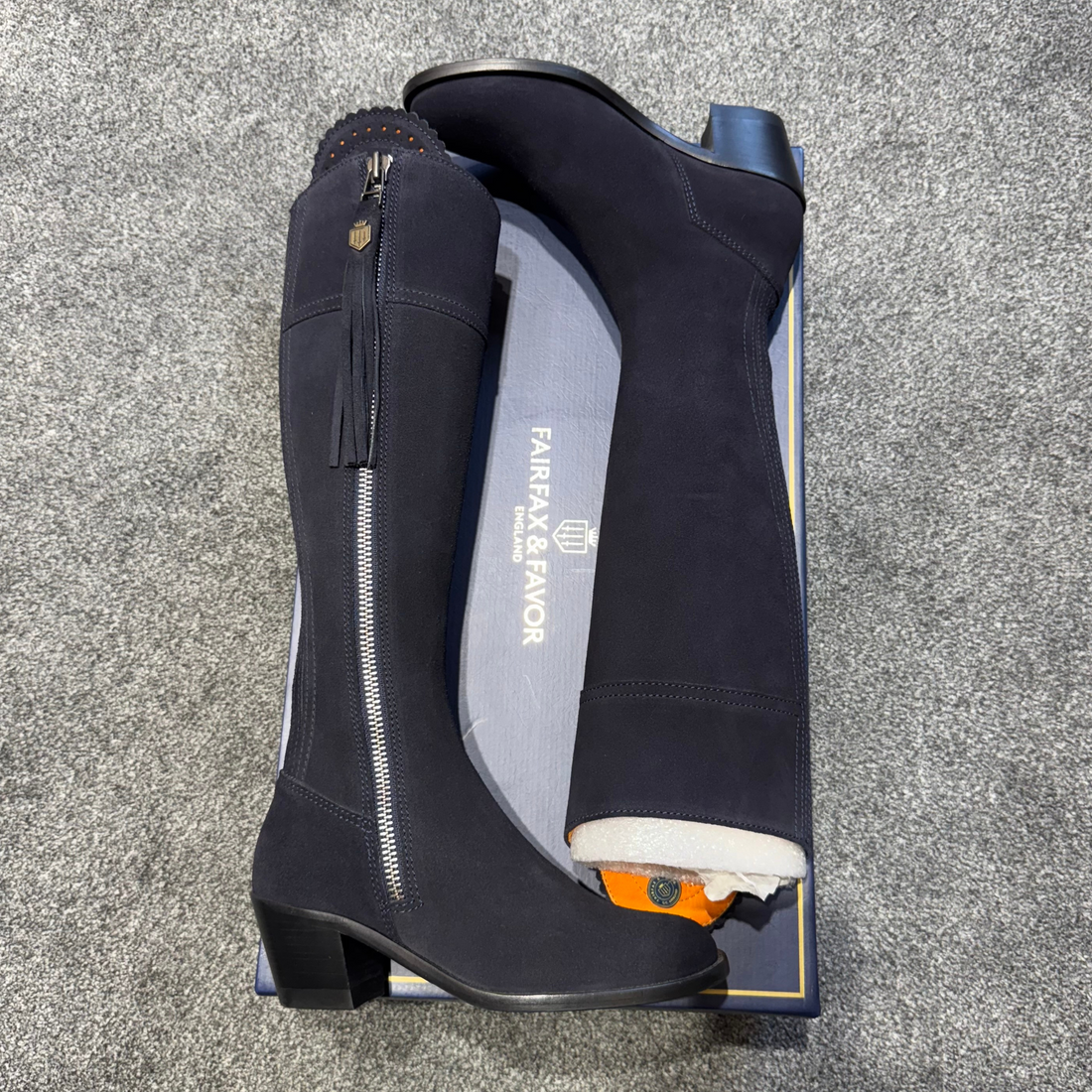 Seconds 039 Heeled Regina Regular Fit Navy Suede Size UK 4